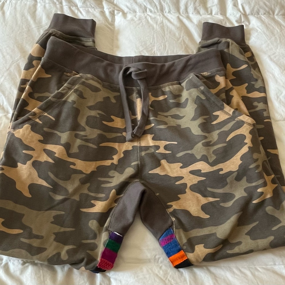 Dirty Milk NWOT Unisex camoflauge joggers - Picture 3 of 9